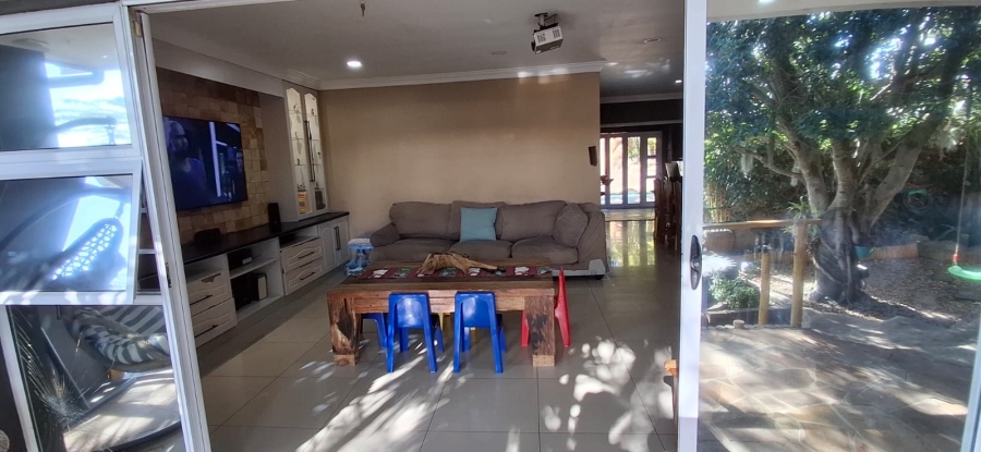 6 Bedroom Property for Sale in Haven Hills Eastern Cape